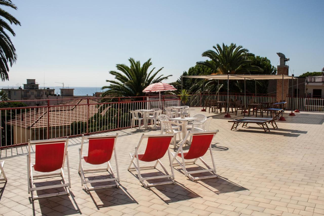Casa Per Ferie Raggio Di Sole Bed & Breakfast Ceriale Exterior photo