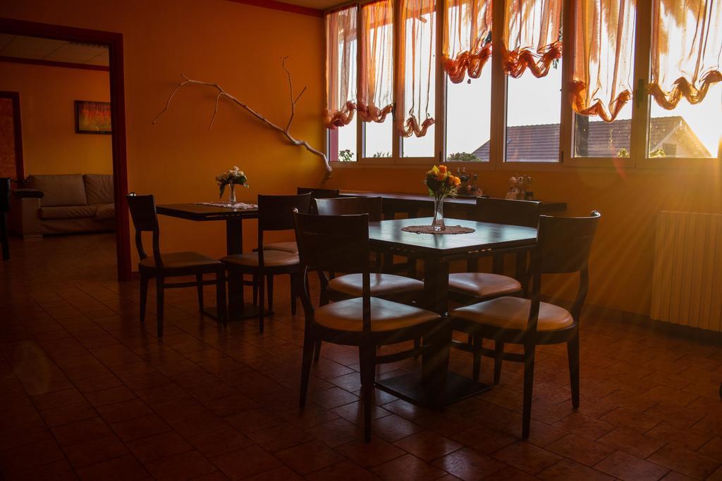 Casa Per Ferie Raggio Di Sole Bed & Breakfast Ceriale Exterior photo